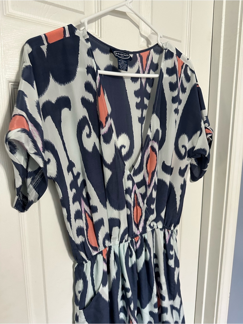 Scoop NYC silk navy & Coral paisley Printed V-Neck Women’s Dress
